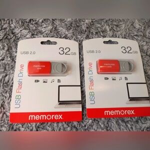 2 Memorex 32 gb flash drive